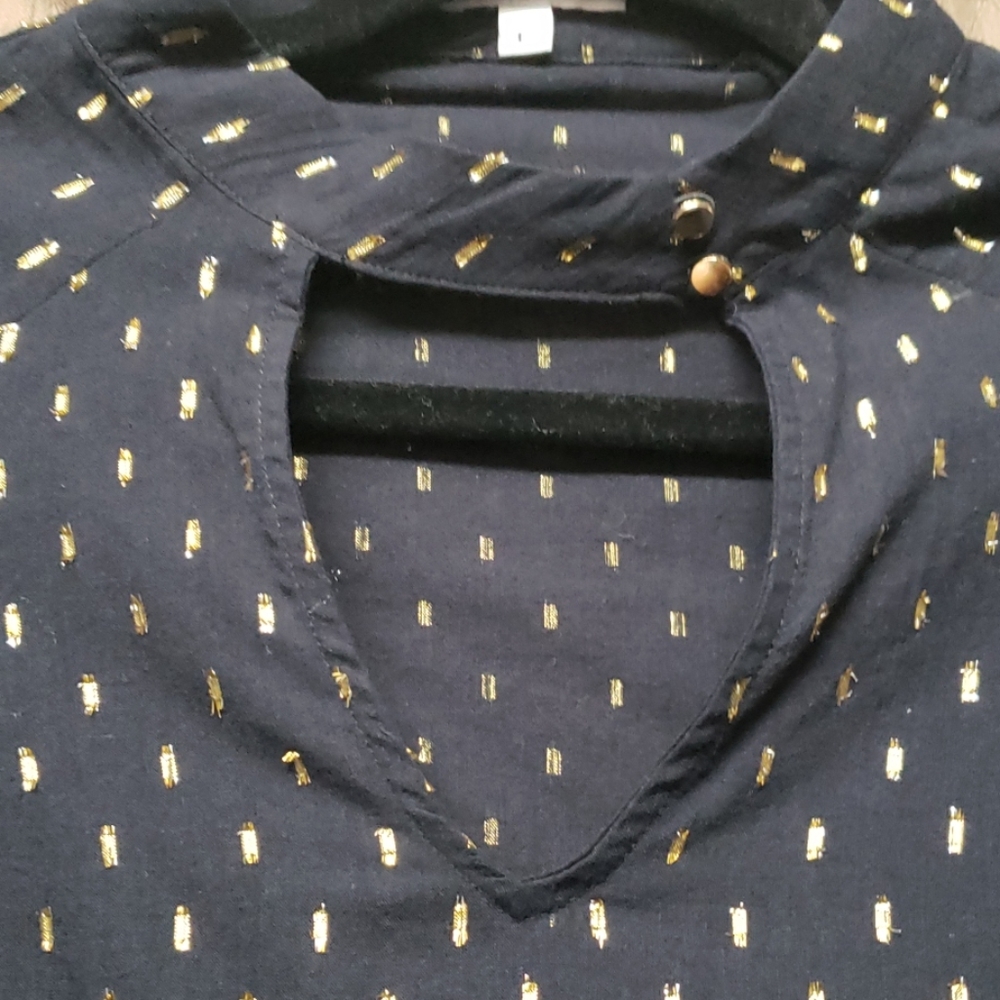 Blouse - Picture 2 of 8